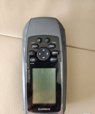 Garmin 73 핸들 GPS 휴대용 GPS로 연결 18시간 배터리 사용시간 2 AA 배터리 포함되지 않습니다