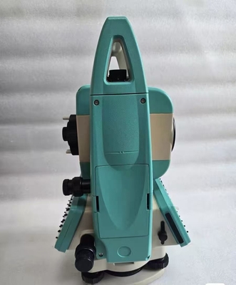 2'' 정밀도 및 30X 배율의 Ruide RTS-822R10M 토탈 스테이션