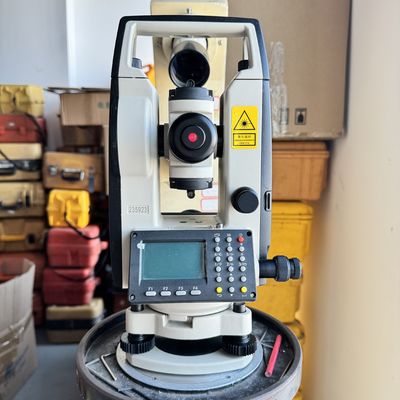 사우스 브랜드 전자 디지털 테오돌라이트 NT-023 LCD 디스플레이 전자 디지털 테오돌라이트 -20C 45C 재충전 배터리 건설 현장에서 높은 정밀성